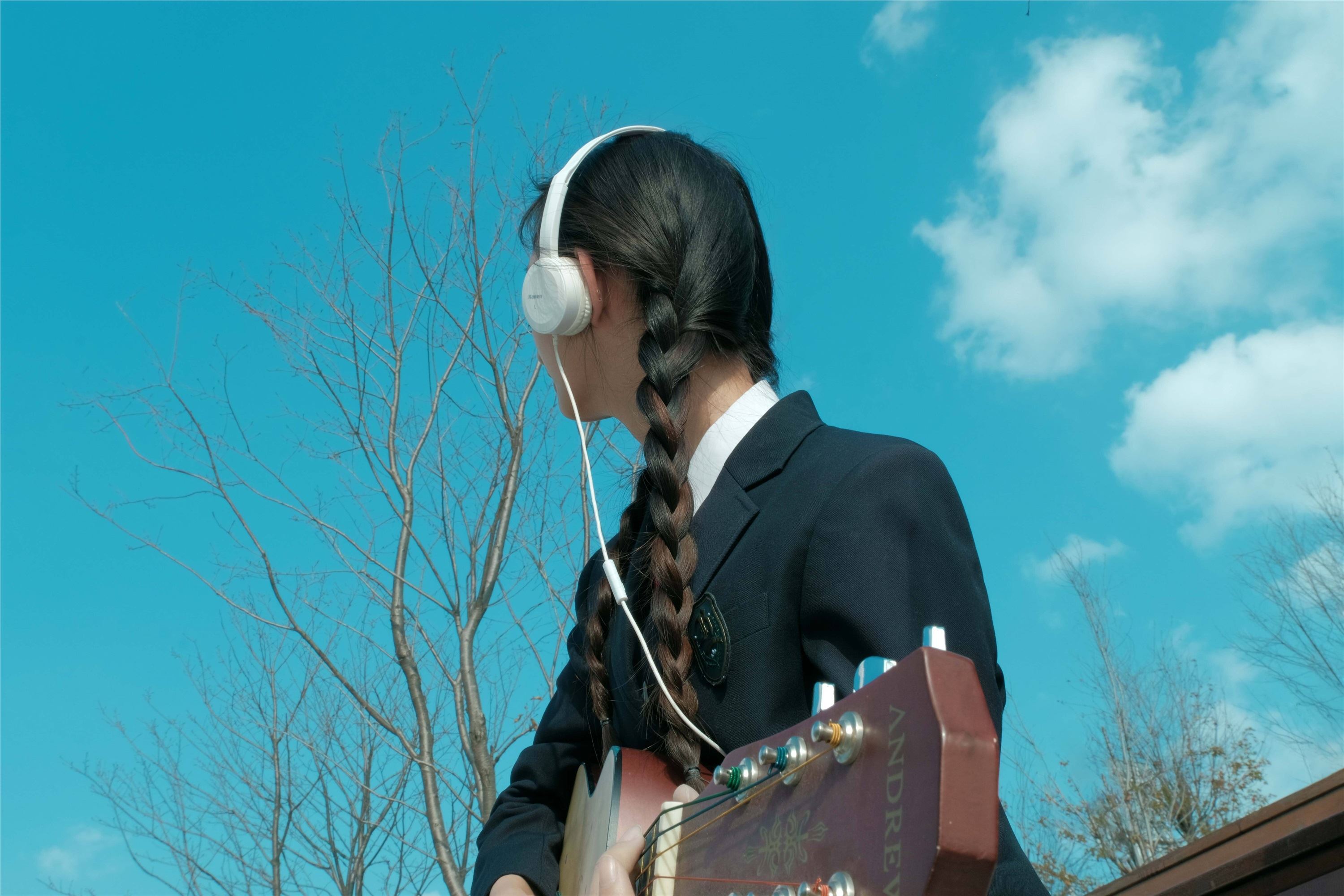 YITUYU艺图语 2025.01.22 与蓝天同频 小米香猪八宝粥